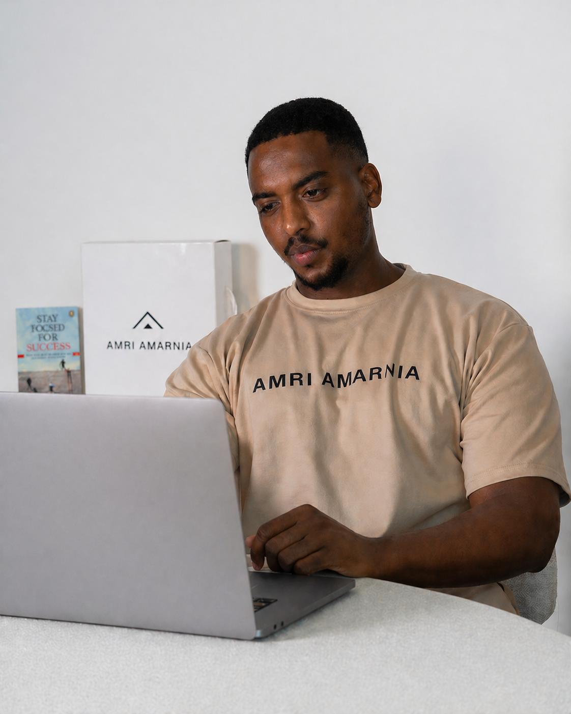 AMRI AMARNIA – Dubai Signature Desert Tee.
