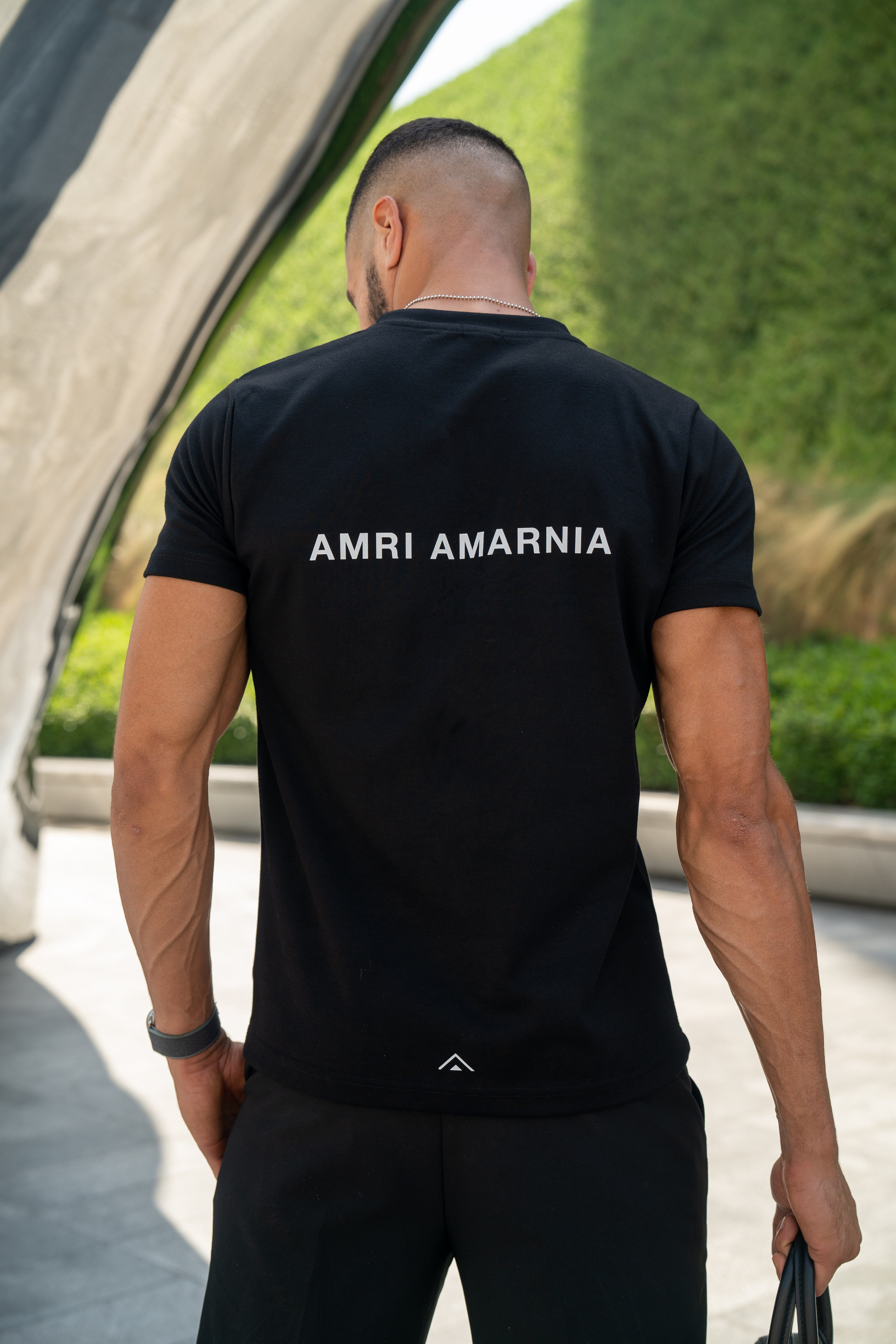 AMRI AMARNIA – Dubai Signature Black Tee