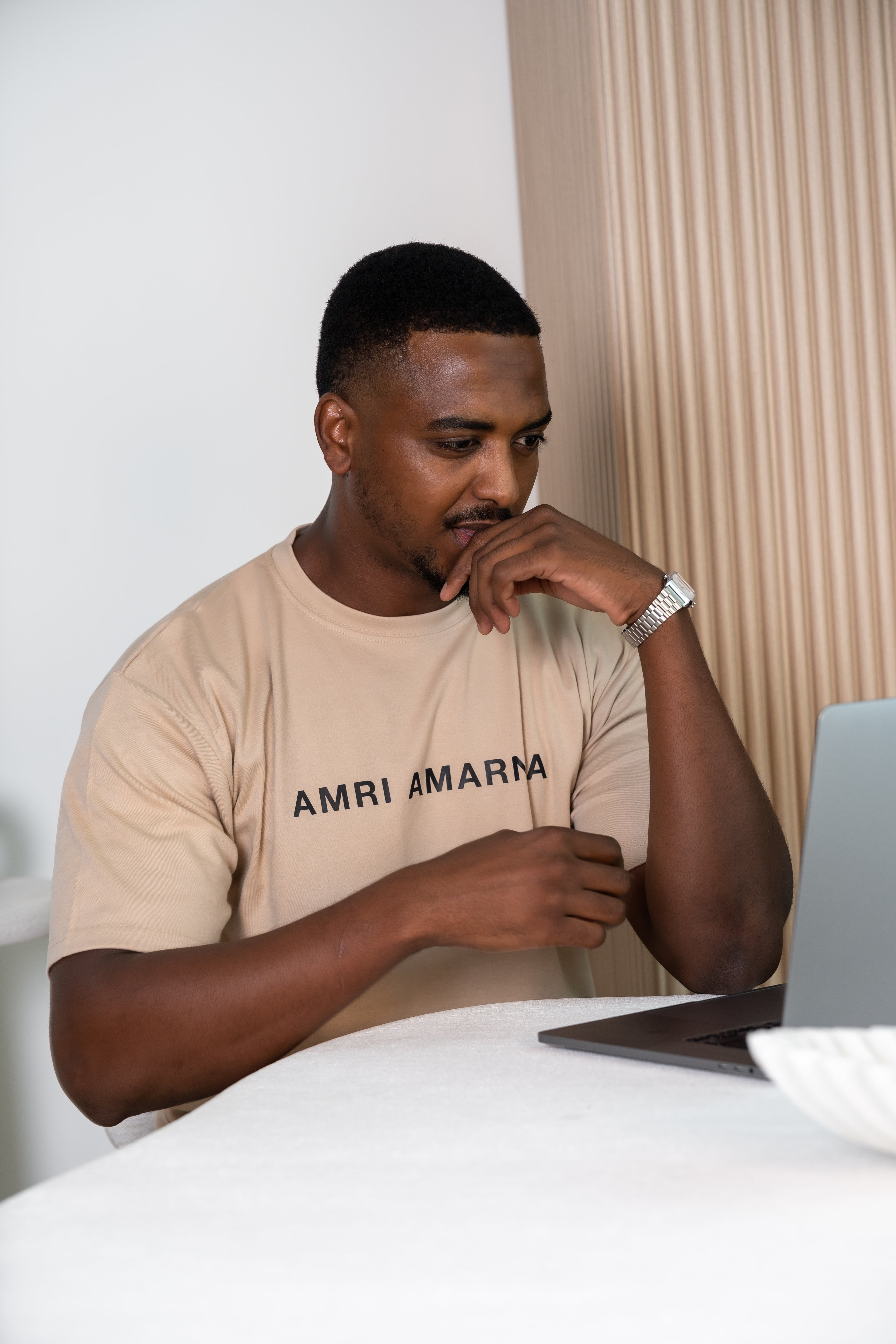 AMRI AMARNIA – Dubai Signature Desert Tee.
